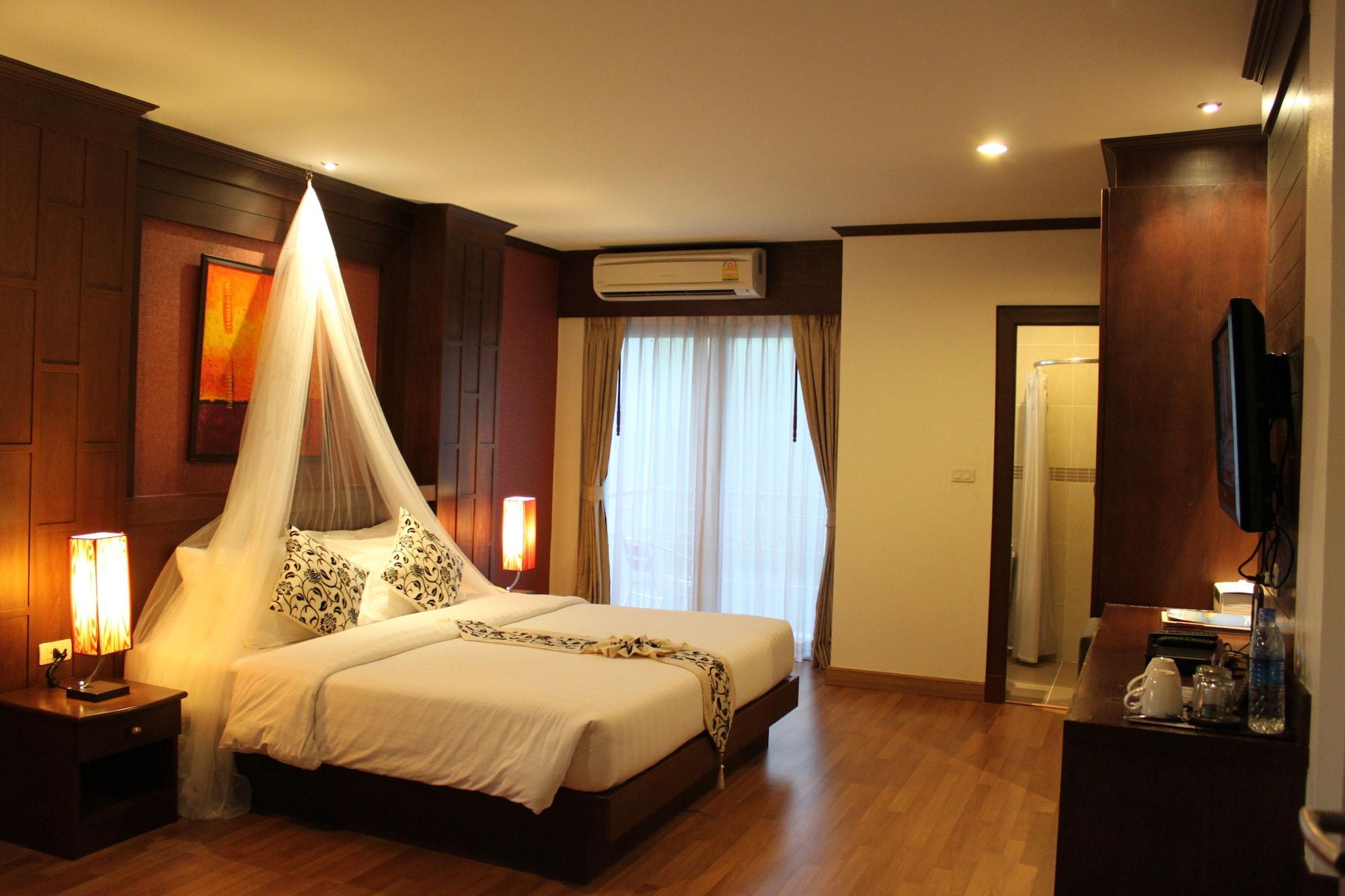 Hemingway'S Hotel Patong Εξωτερικό φωτογραφία