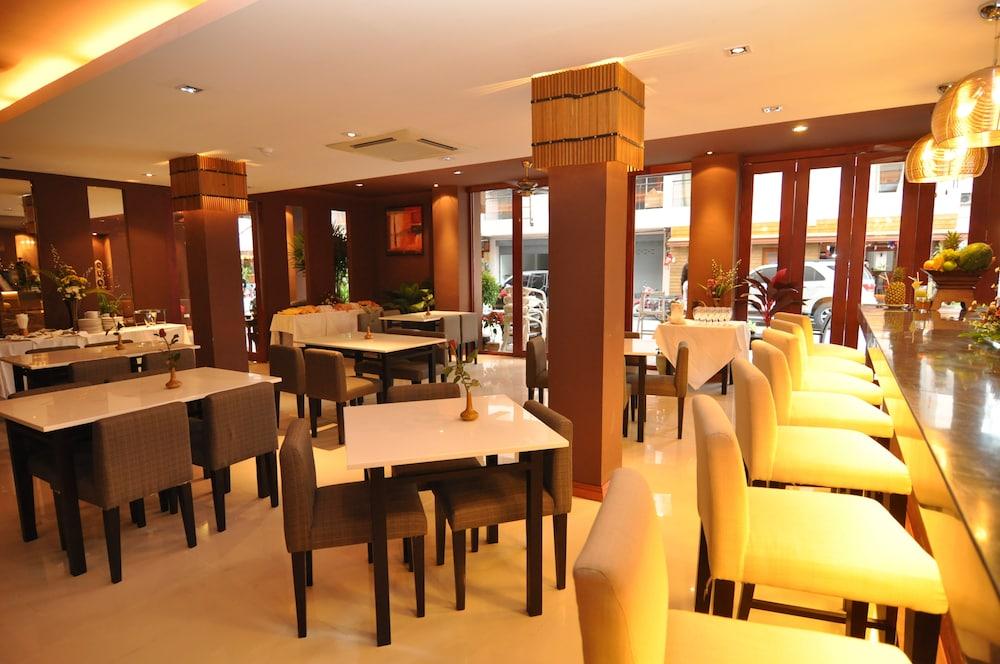 Hemingway'S Hotel Patong Εξωτερικό φωτογραφία