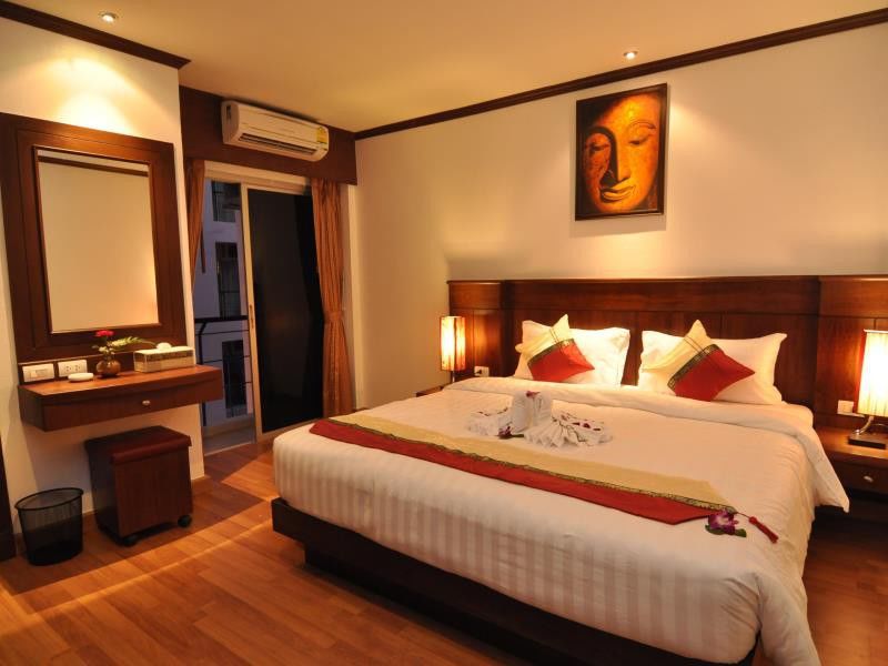 Hemingway'S Hotel Patong Εξωτερικό φωτογραφία