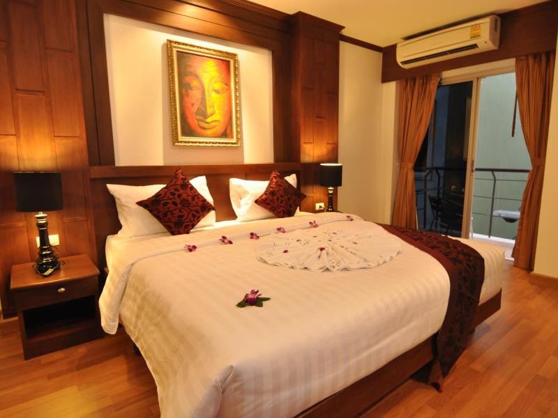 Hemingway'S Hotel Patong Εξωτερικό φωτογραφία